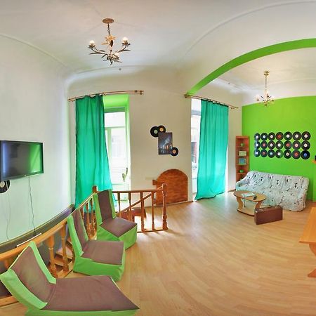 Chemodan Hostel Одеса Екстериор снимка